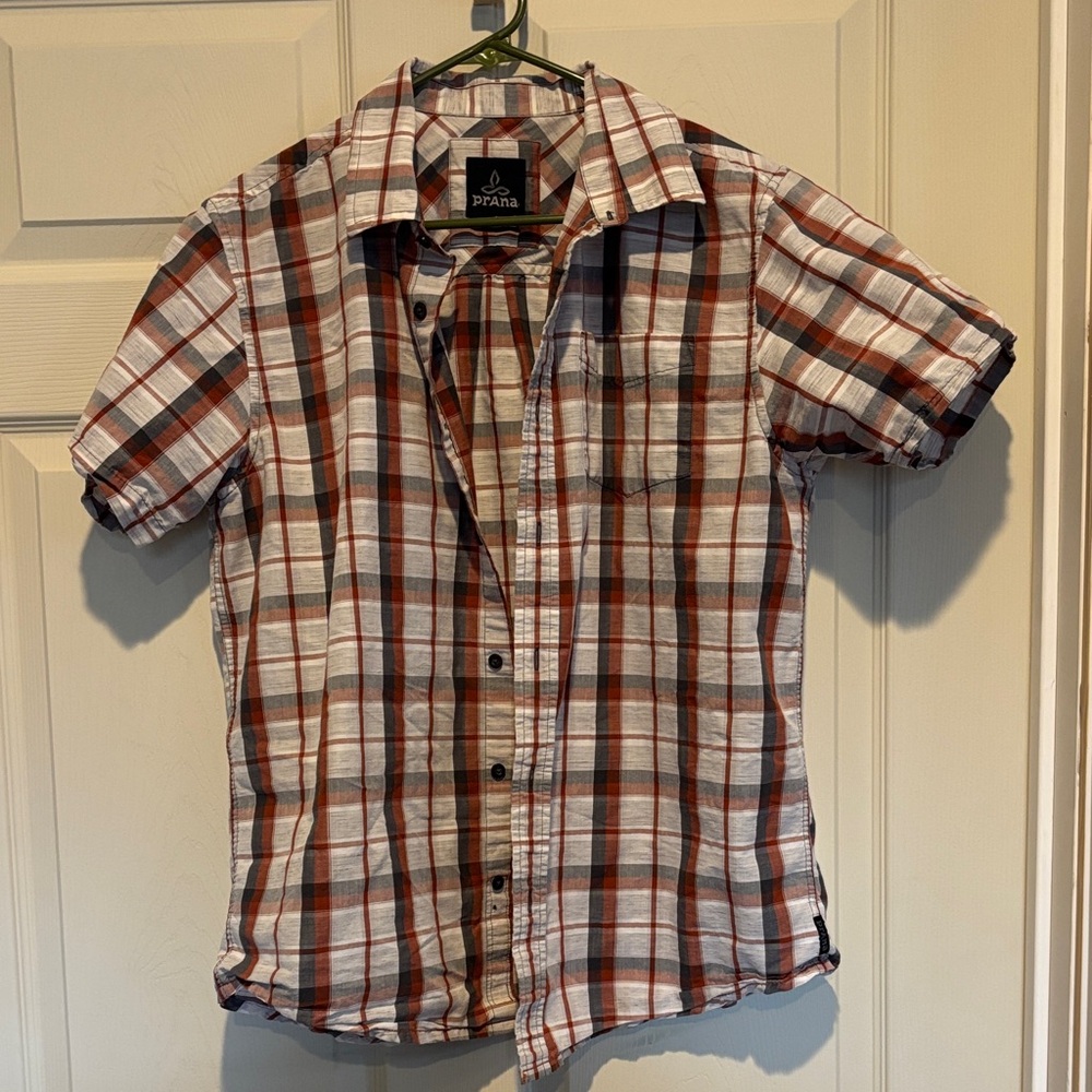 Prana Men's Plaid Short Sleeve Shirt, size L